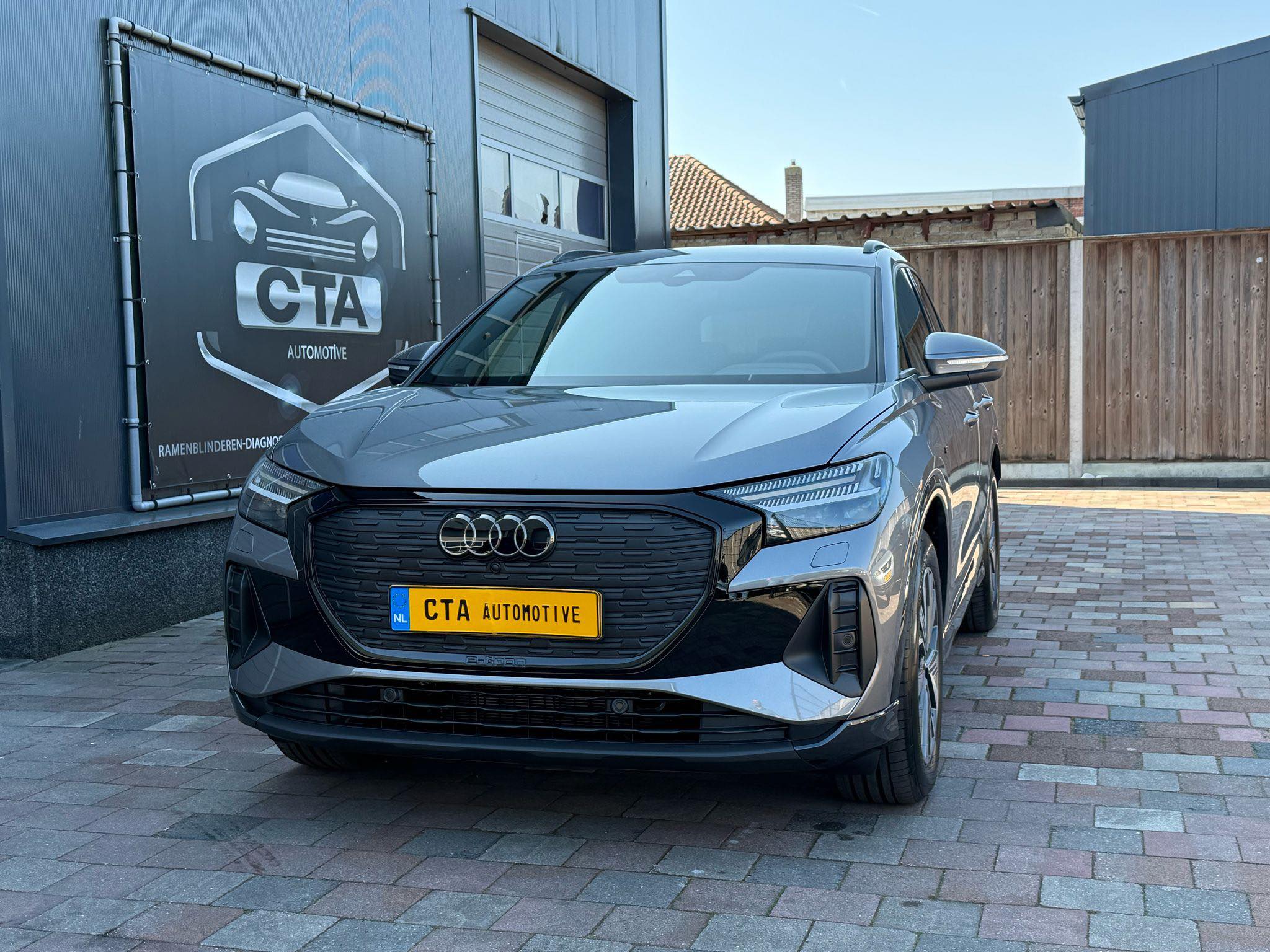 Cartint Almelo geblindeerde ramen Audi Q5